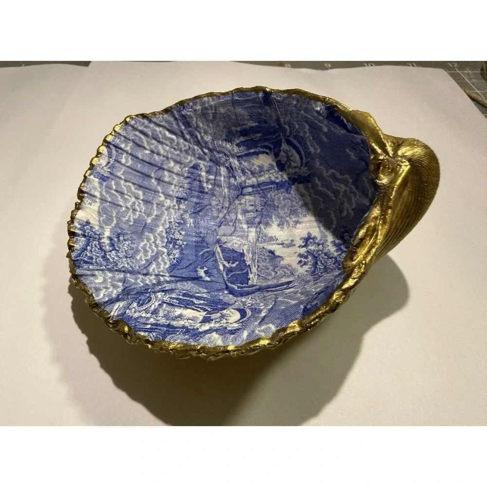 Handmade Trinket Dish On An Atlantic Cockle Sea Shell Decoupaged European Scene‎